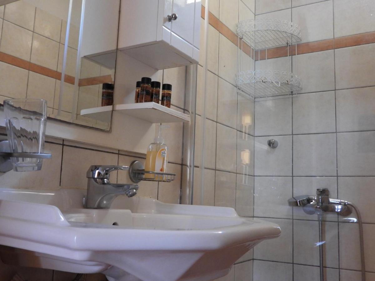 Sophia Limeni Apartments And Studios Экстерьер фото