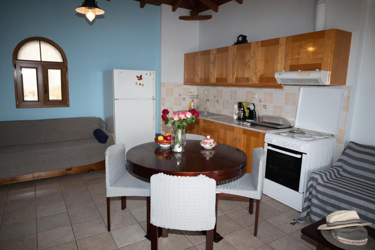 Sophia Limeni Apartments And Studios Экстерьер фото