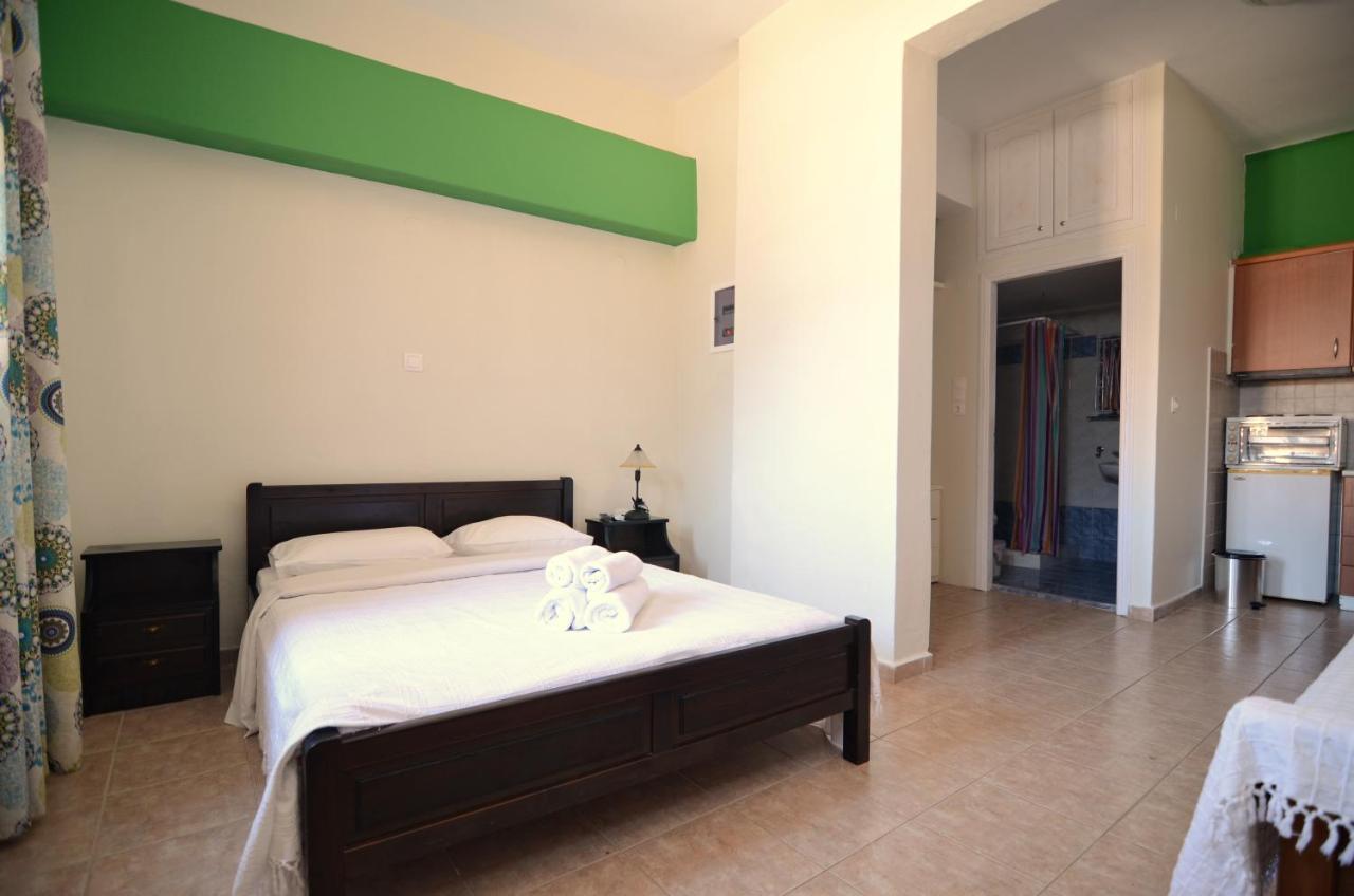 Sophia Limeni Apartments And Studios Экстерьер фото