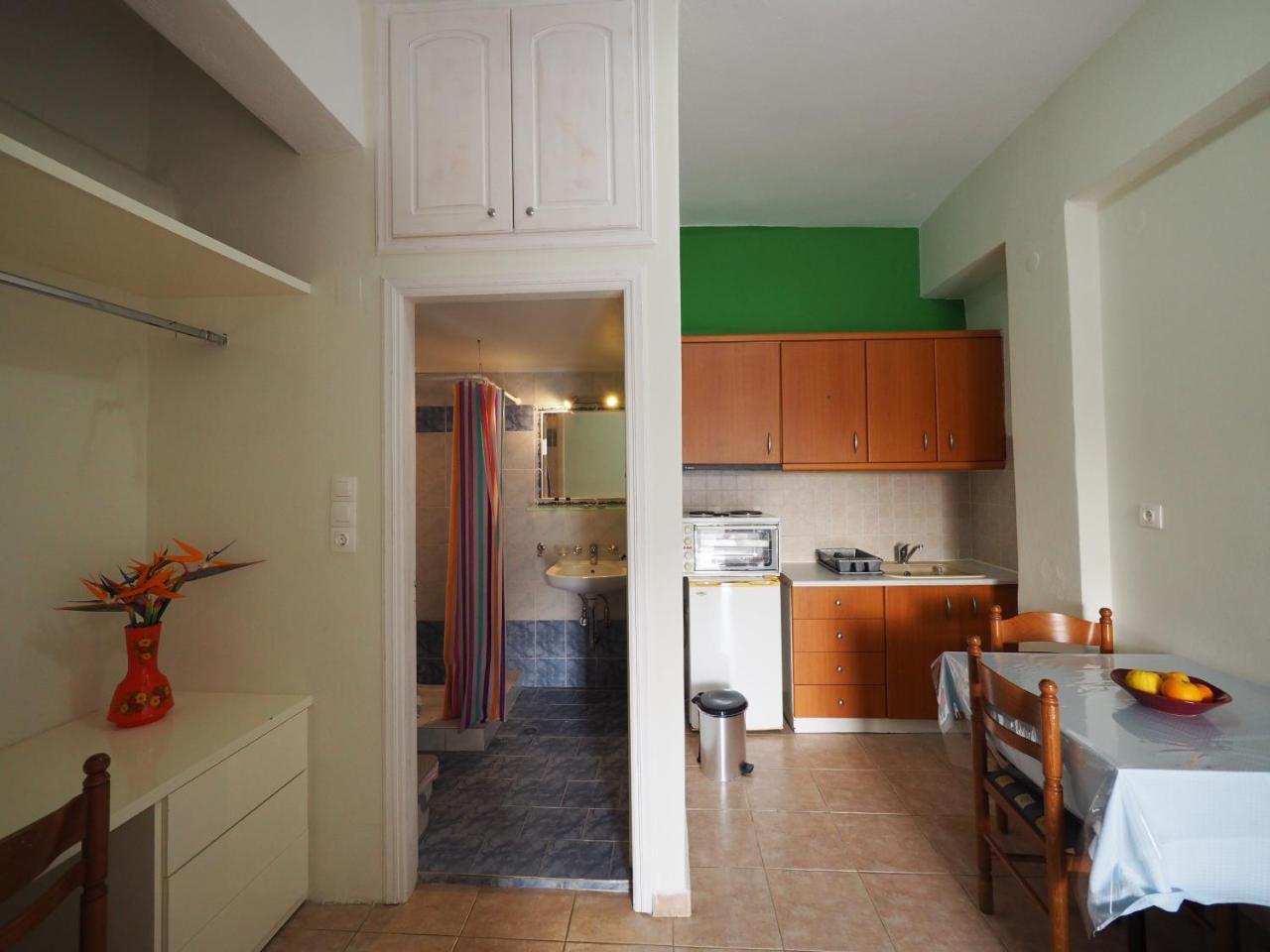 Sophia Limeni Apartments And Studios Экстерьер фото